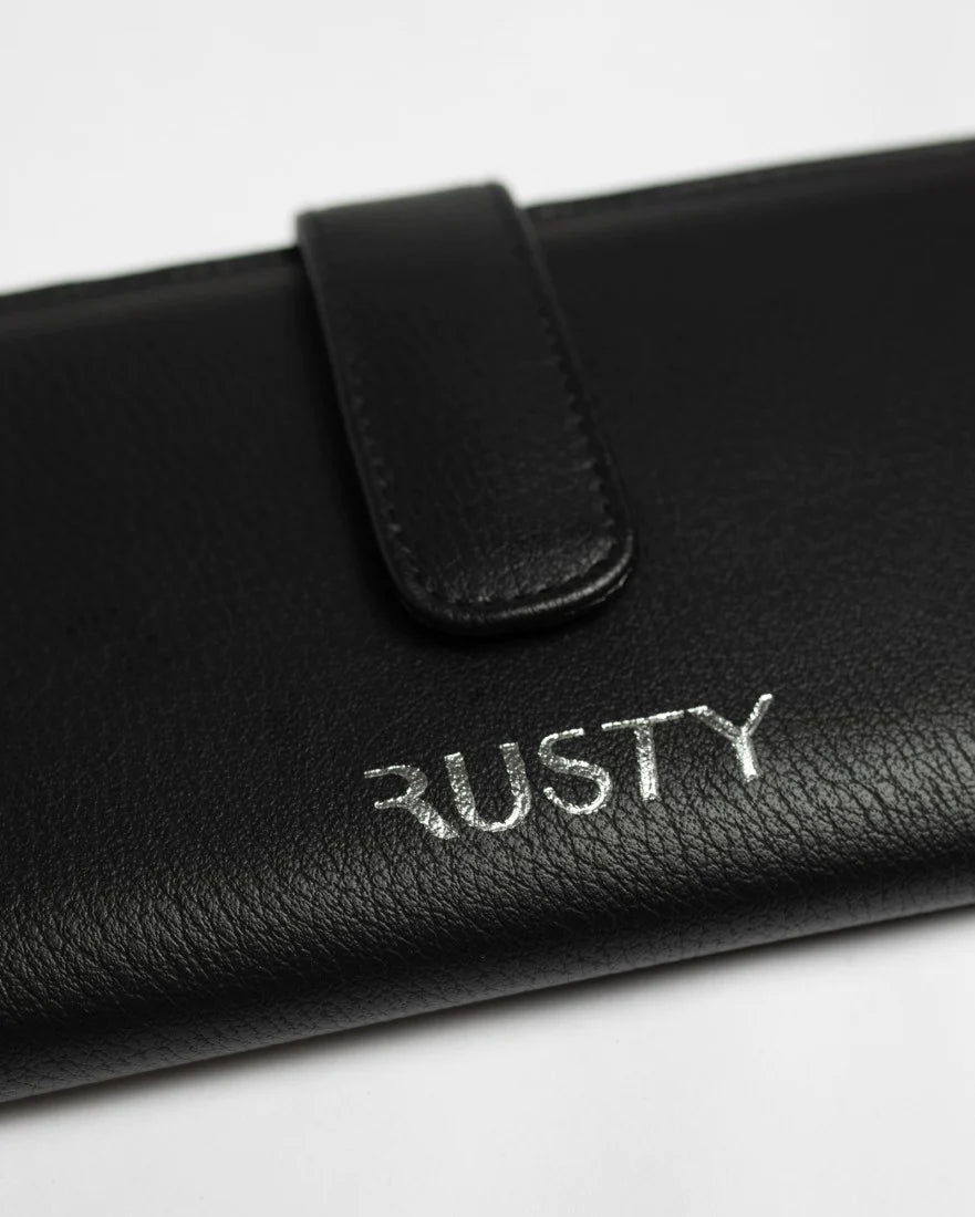 Billetera Rusty Essence Flap Wallet* Black