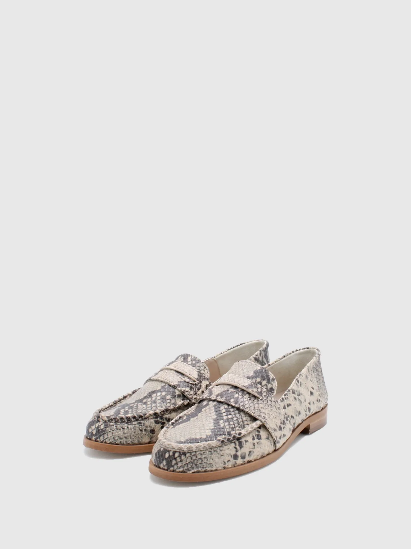 Classic Loafers Alecrim Off White