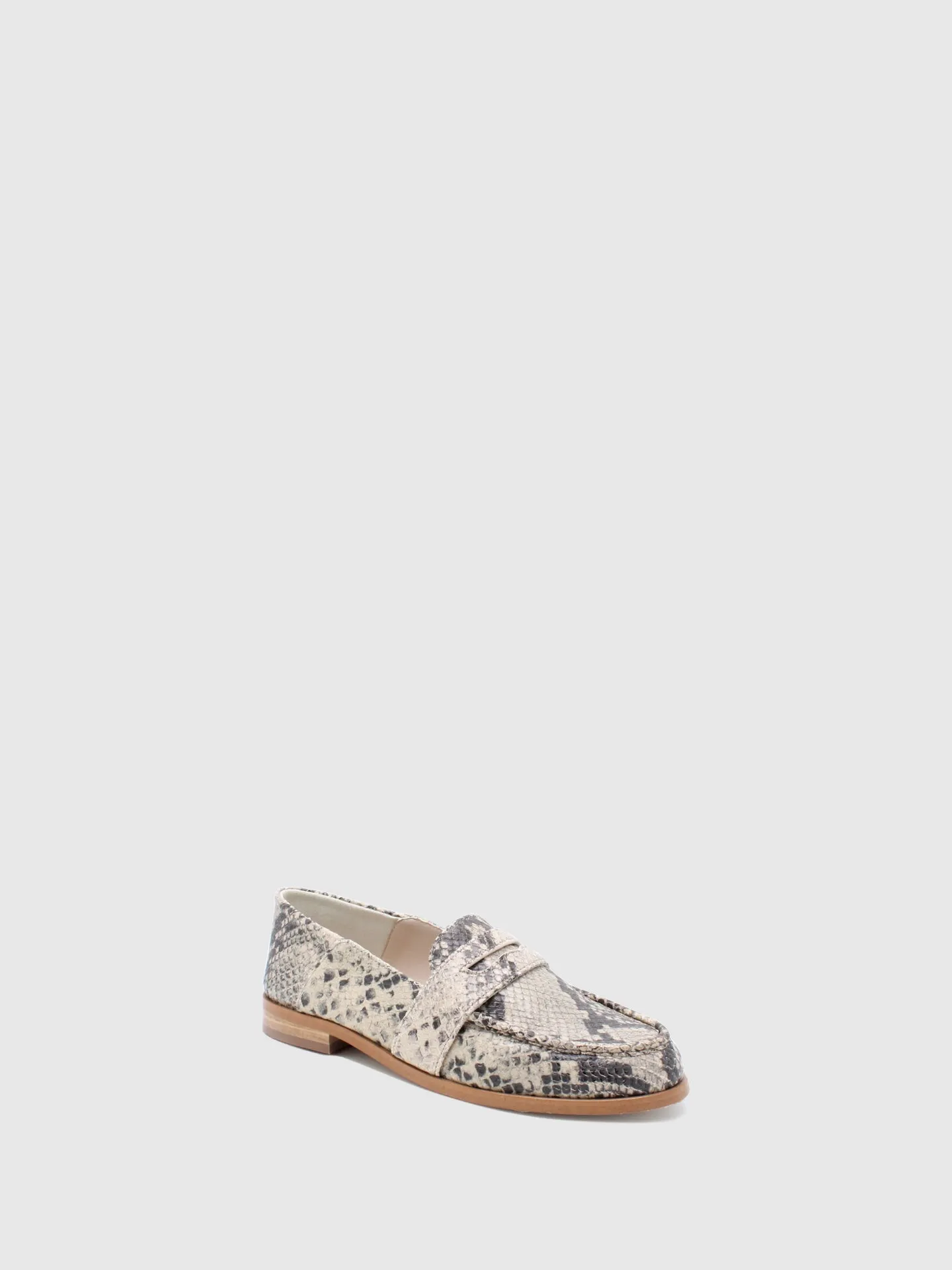 Classic Loafers Alecrim Off White