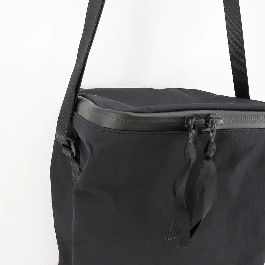 【Graphpaper/グラフペーパー】Blankof for GP Shoulder Bag ”SQUARE” GU241-90311