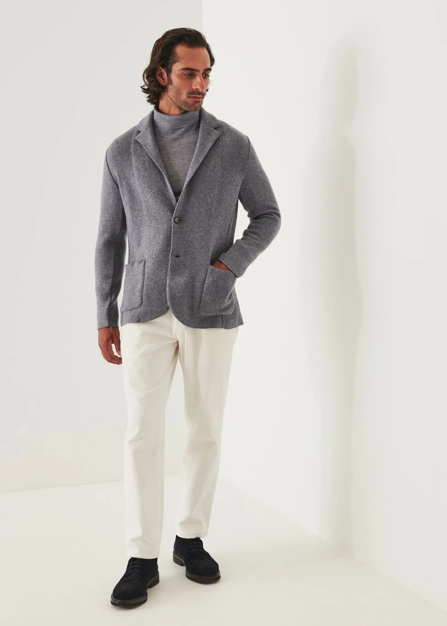 ITALIAN CASHMERE TWO-BUTTON BLAZER