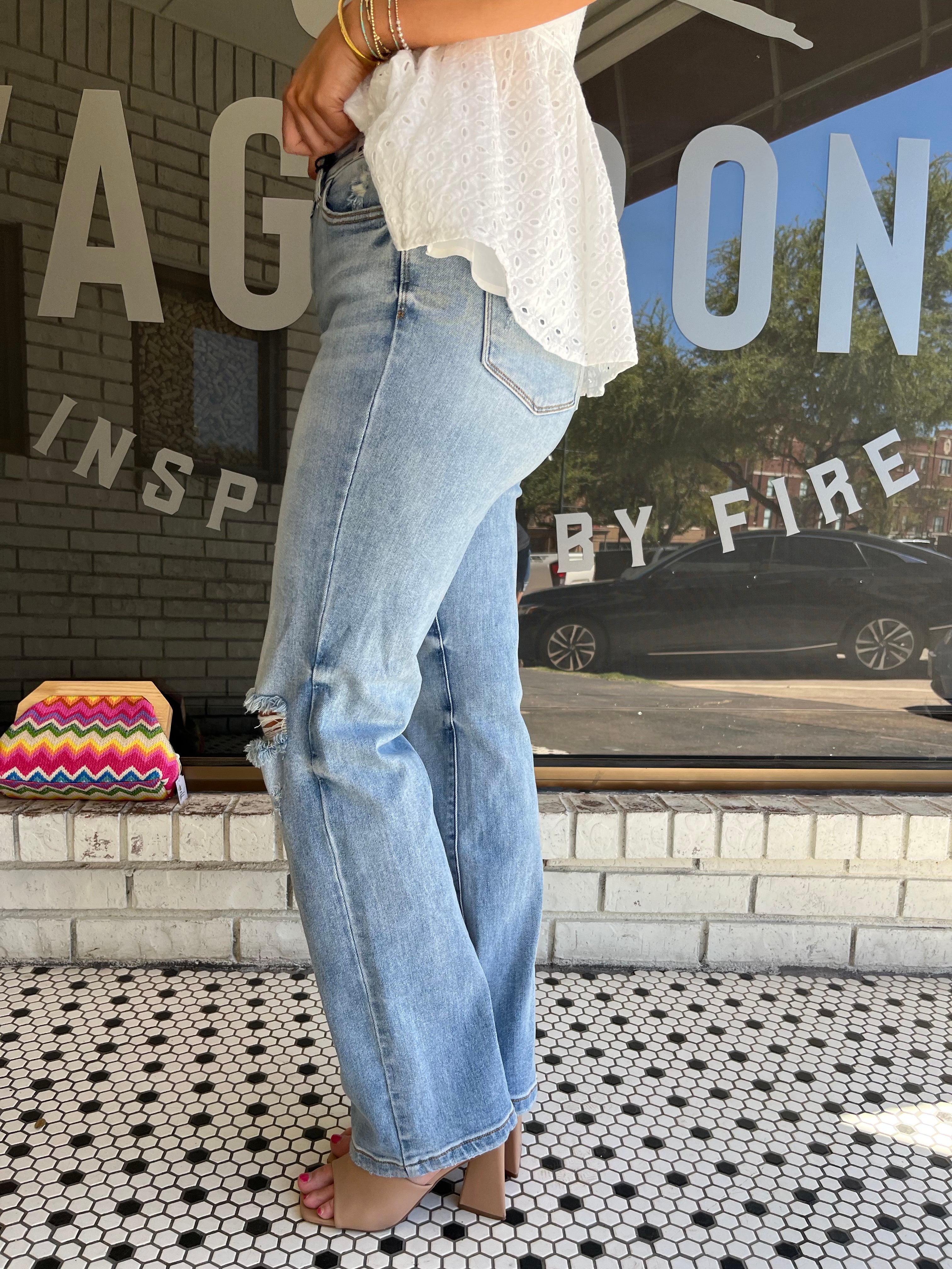 Judy Blue | Knee Destroy Straight Dad Jeans