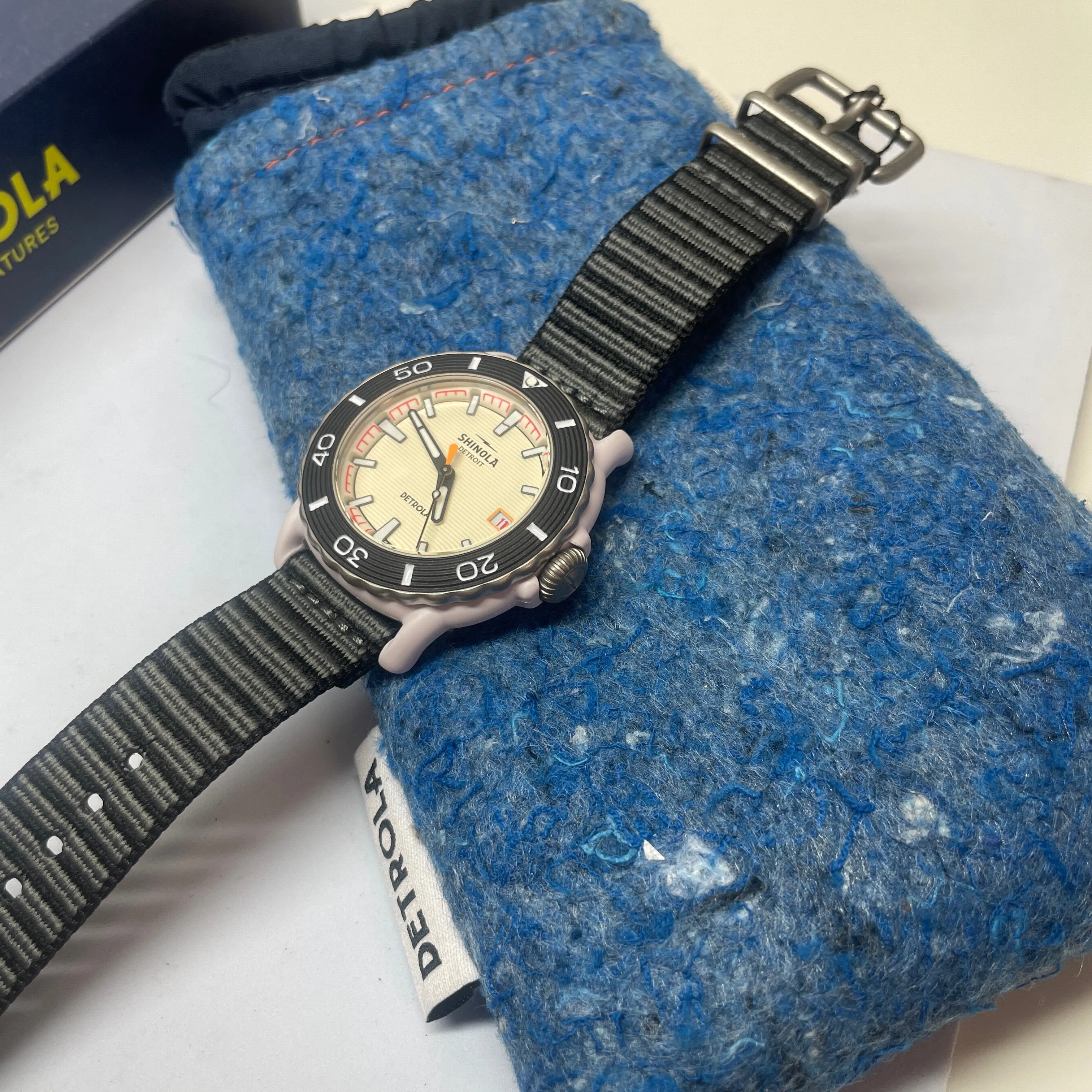 Shinola The Sea Creatures 40MM Detrola Arctic Dial Grey Strap Watch