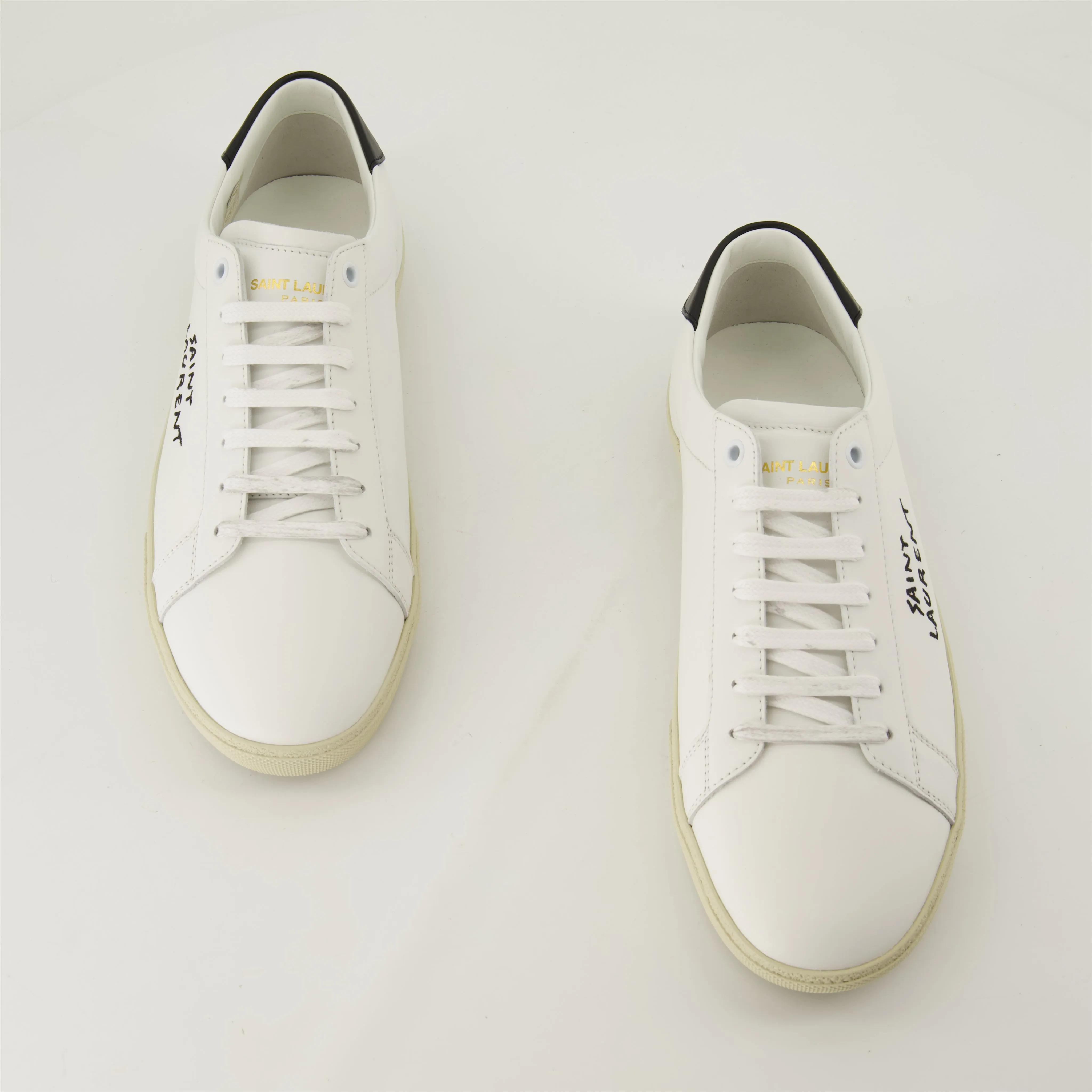 Sleek Leather Sneakers with Logo Accent