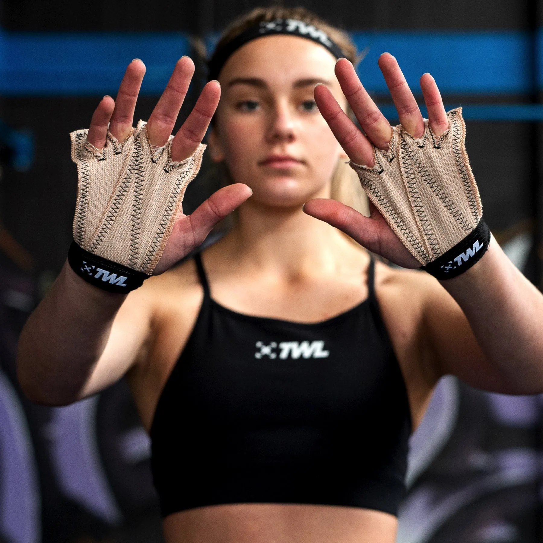 TWL x JAW Pull Up Gloves - Black